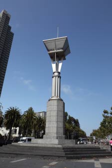 Light Cannons, Ferry Building Plaza, Embarcadero, San Francisco, Kalifornien