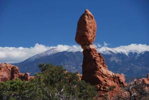 Balanced Rock, La Sal Mountains, Arches, Utah