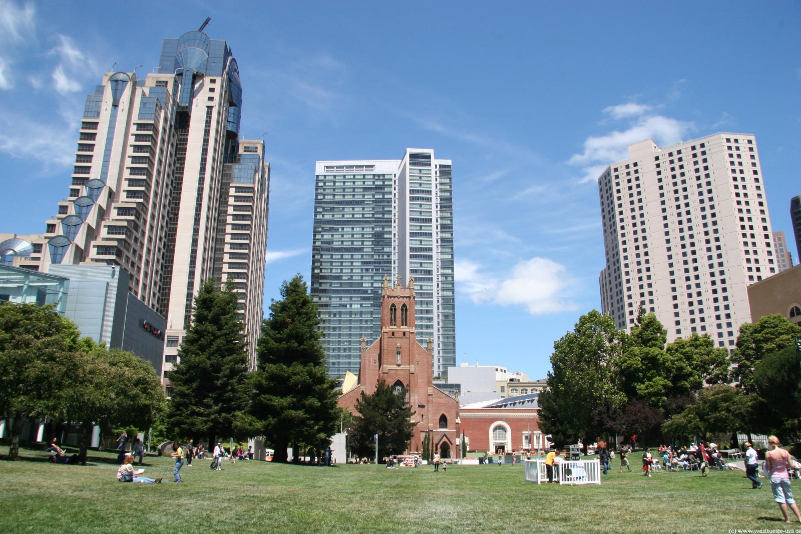 Yerba Buena Gardens Stadtpark In San Francisco Mit Metreon