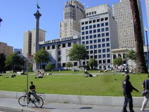 Union Square, Saks Fifth Avenue, Dewey Memorial, San Francisco, Kalifornien